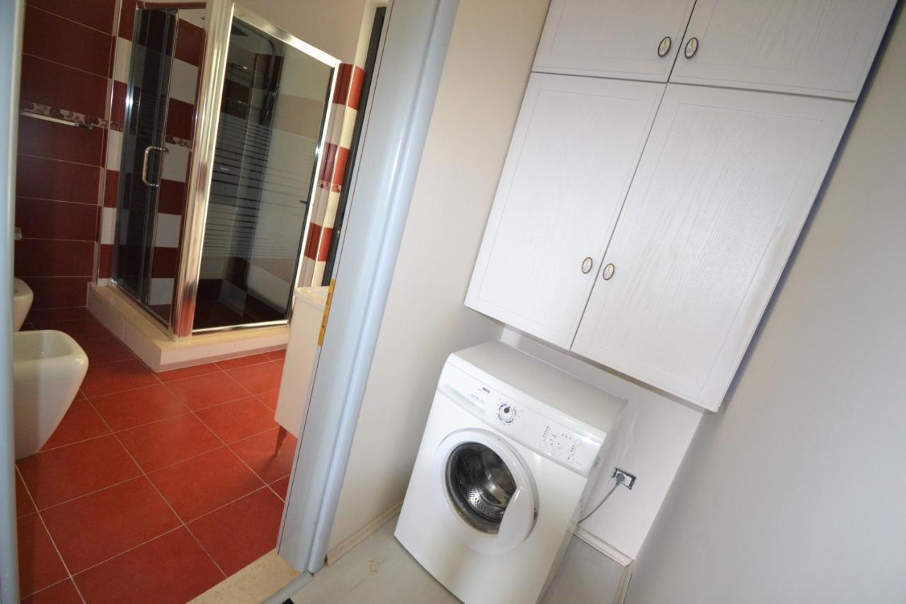 Luxury Penthouse B&E Lägenhet Sarandë Exteriör bild