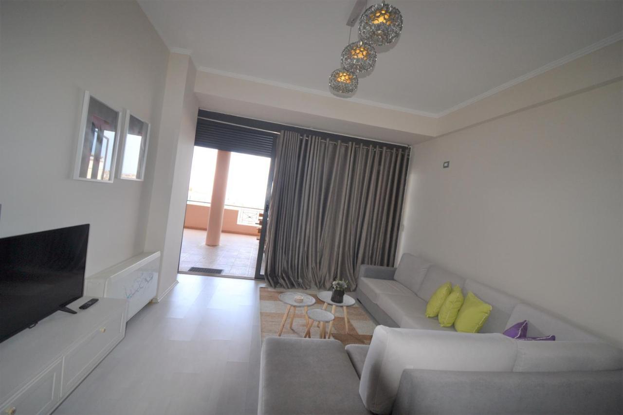 Luxury Penthouse B&E Lägenhet Sarandë Exteriör bild