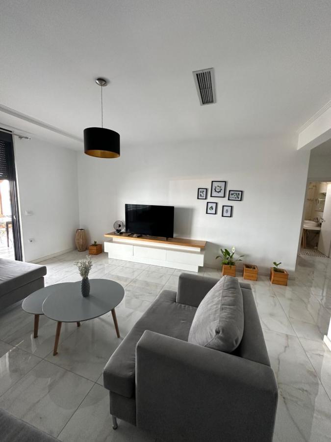 Luxury Penthouse B&E Lägenhet Sarandë Exteriör bild