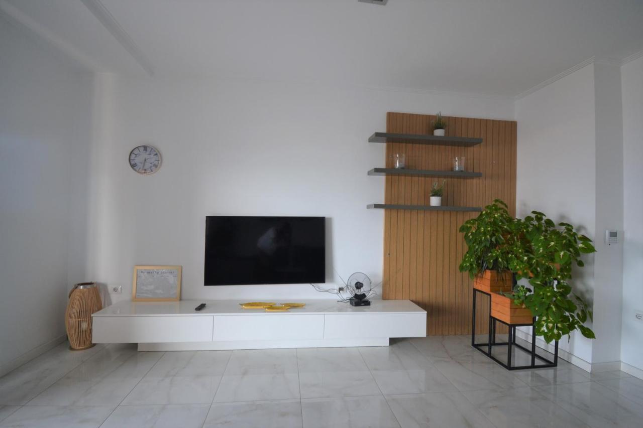 Luxury Penthouse B&E Lägenhet Sarandë Exteriör bild