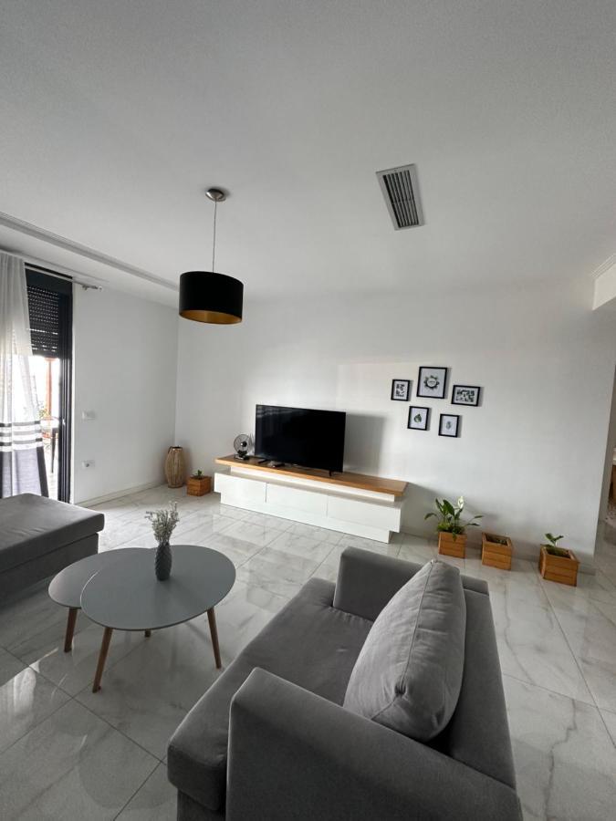 Luxury Penthouse B&E Lägenhet Sarandë Exteriör bild