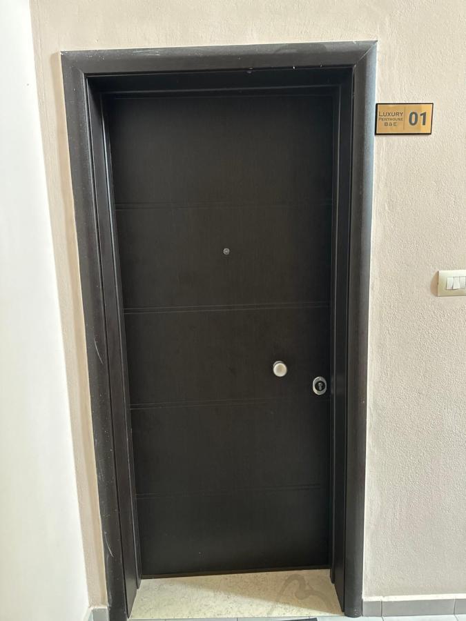 Luxury Penthouse B&E Lägenhet Sarandë Exteriör bild